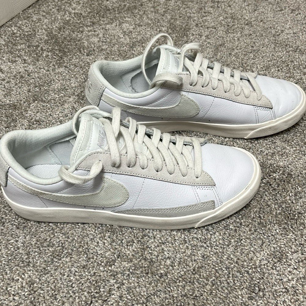 Nike white low leather blazer mens 7.5/womens 9